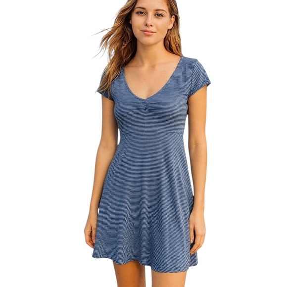 Toad&Co Dresses & Skirts - Toad & Co Medium Blue White Stripe Dress Fit & Flare Organic Cotton Casual